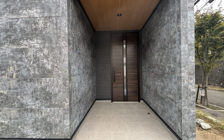 奈良県/36.5坪のネコハウス×中庭で暮らす家